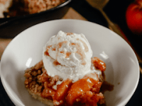 Easy Vegan Peach Cobbler&nbsp;Crisp