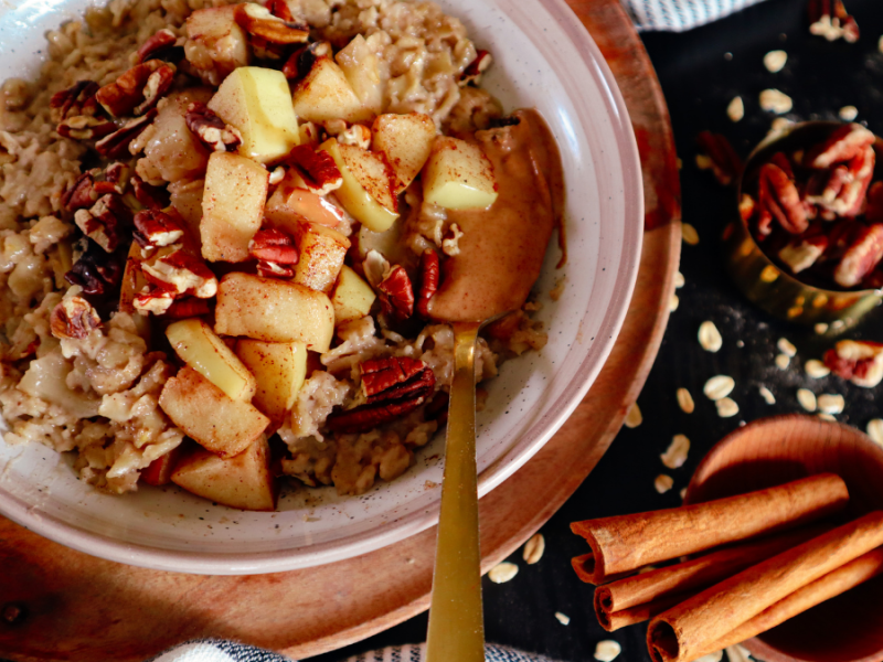Easy Homemade Apple Cinnamon&nbsp;Oatmeal
