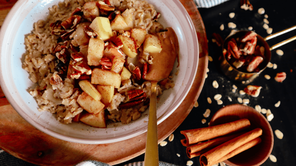 Easy Homemade Apple Cinnamon&nbsp;Oatmeal