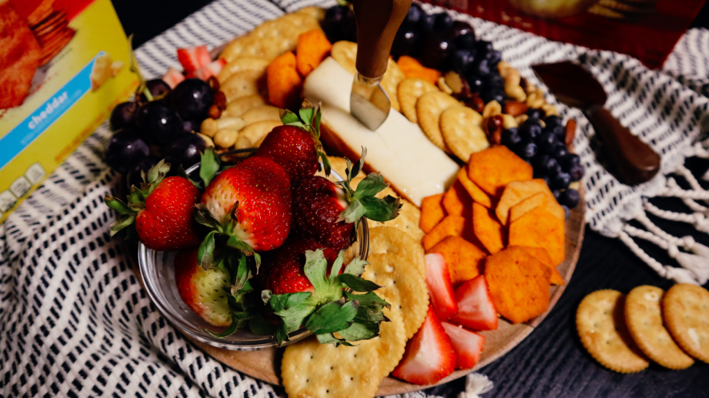 Tips For Creating An Easy Cracker Charcuterie&nbsp;Board