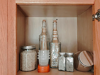 Tips On How To Organize A Tiny Pantry - Being Ecomomical