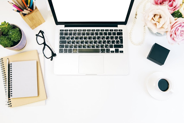 How I Make A Consistent $3,000 A Month&nbsp;Blogging