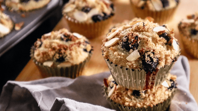 Easy Vegan Blueberry&nbsp;Muffins