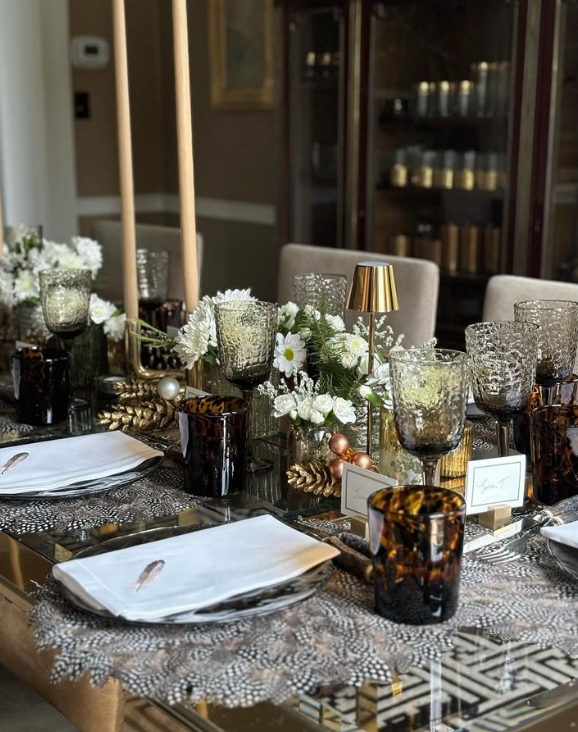 thanksgiving table decor | thanksgiving tablescape | thanksgiving table ideas | thanksgiving table setting ideas | thanksgiving table decor ideas | thanksgiving table settings
