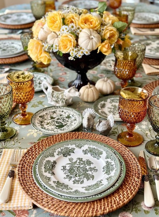 thanksgiving table decor | thanksgiving tablescape | thanksgiving table ideas | thanksgiving table setting ideas | thanksgiving table decor ideas | thanksgiving table settings