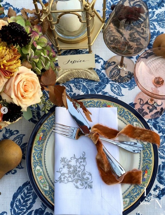 thanksgiving table decor | thanksgiving tablescape | thanksgiving table ideas | thanksgiving table setting ideas | thanksgiving table decor ideas | thanksgiving table settings