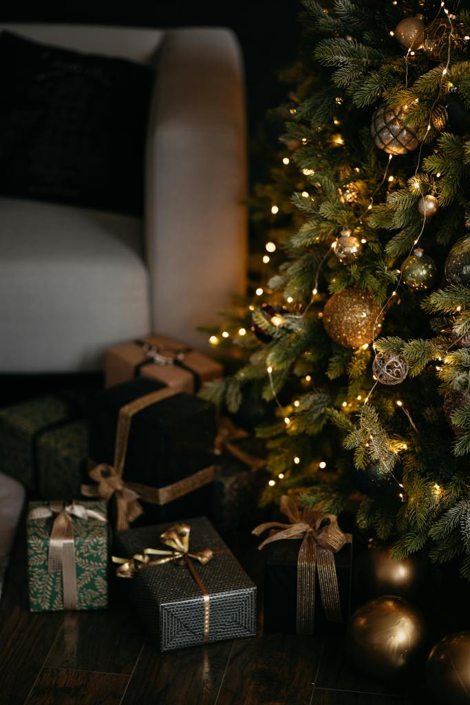 Christmas iPhone wallpaper
Festive phone background
Holiday-themed wallpaper for iPhone
Christmas lock screen background
Winter wallpaper for mobile devices
Free Christmas wallpaper for iPhone
Minimalist holiday wallpaper
Cute Christmas phone wallpaper
Elegant Christmas background for iPhone
Cozy holiday wallpaper for mobile