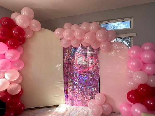 Galentine's Day decor ideas
Valentine’s Day party inspiration
Romantic table settings
Balloon garlands for parties
Pink and red party themes
Heart-themed party decor
Galentine’s photo backdrops
Creative Valentine’s desserts
DIY Galentine’s Day ideas