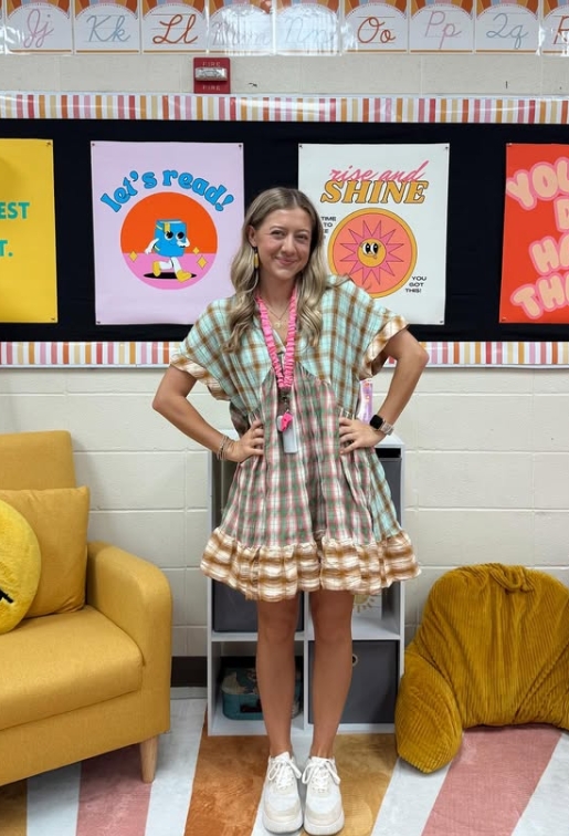 spring teacher outfit with plaid dress and sneakers