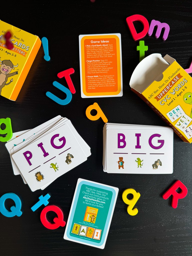 BIG and PIG CVC flashcards with game ideas for kindergarten phonics and early reading
