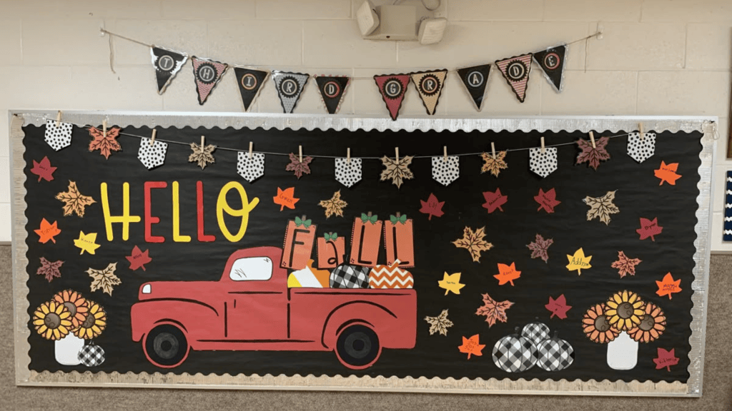 25 Fall Bulletin Board Ideas for a Cozy and Creative Classroom