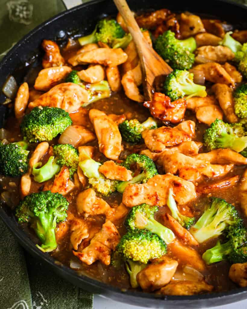 healthy chicken broccoli stir fry quick dinner