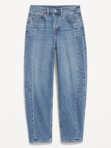 casual spring clothing staples for teachers including cardigans and jeans