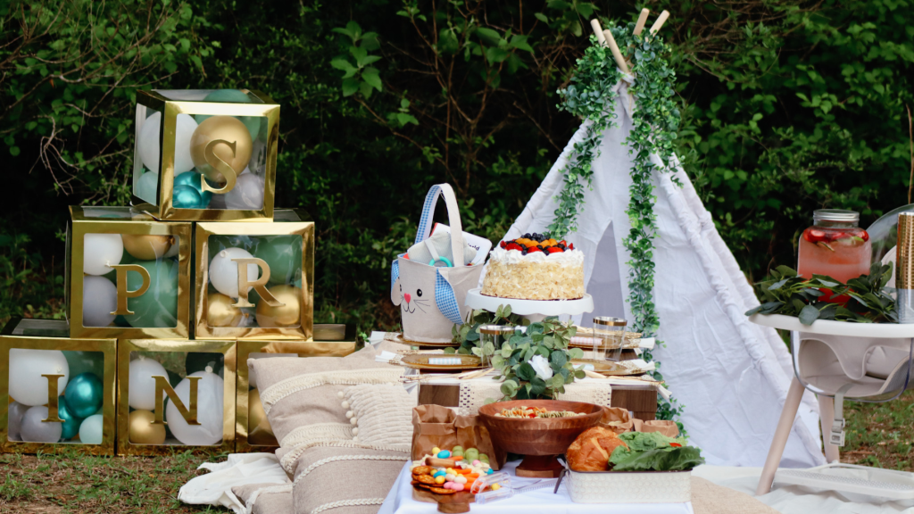 The Ultimate Guide to Hosting a Dreamy Spring Picnic