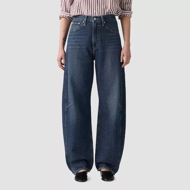 budget-friendly teacher outfit ideas with comfortable everyday pieces
