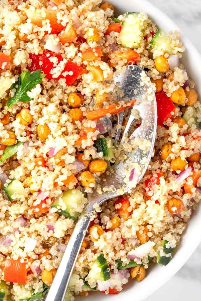 healthy quinoa chickpea salad meal prep dinner